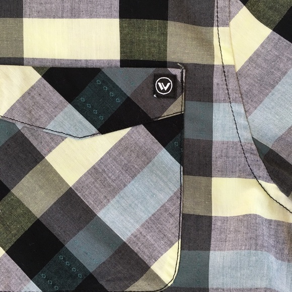 NWOT Shaun White Boys button down shirt - Picture 3 of 5